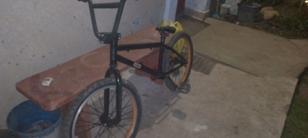 Продам велосипед BMX