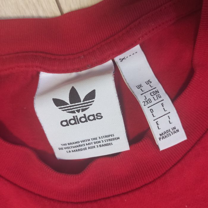 Футболка adidas адідас з принтом