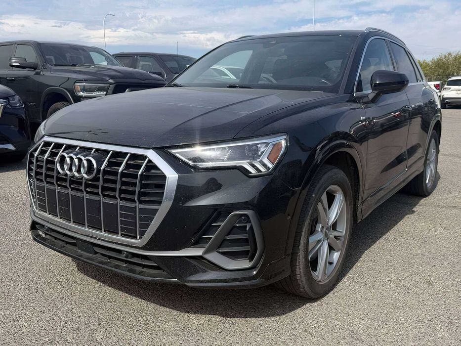 Audi Q3      2019
