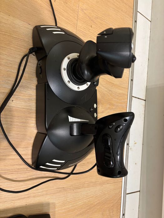 Thrustmaster T.Flight HOTAS One + педалі PC XBOX