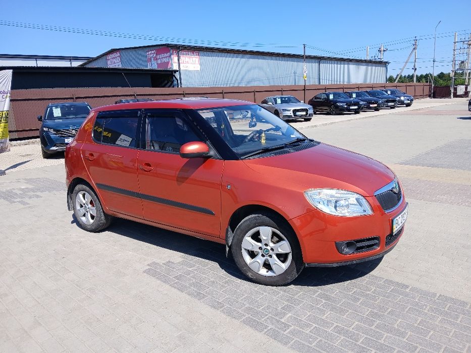 Продається  дуже комфортне  і зручне авто. З сучасним абрейтом.