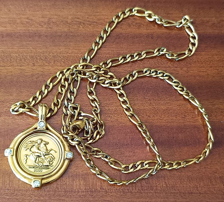 Colar com medalha Libra