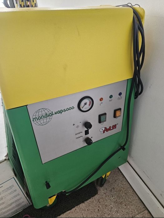 Máquina de limpeza a vapor