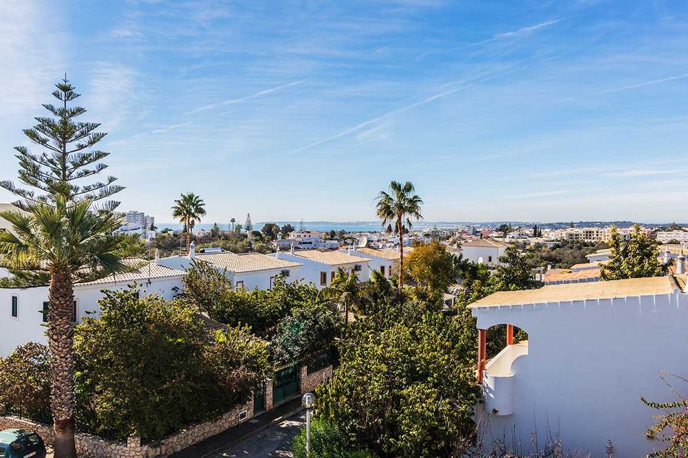 CASA ALVOR - T1, A Pé para a Praia e Centro + Estacionamento - TOTALMENTE DISPONÍVEL - DESCONTOS - ALVOR