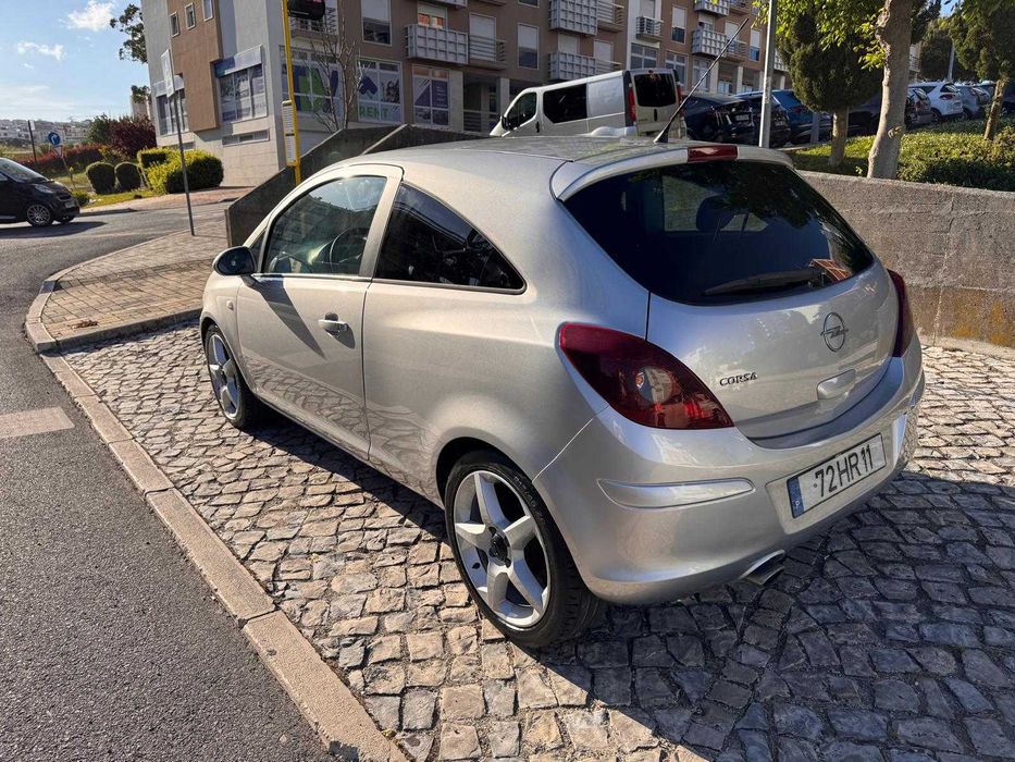 Opel Corsa D 1.2 GTC | 114.000 | Nacional | Desde 58€/MÊS