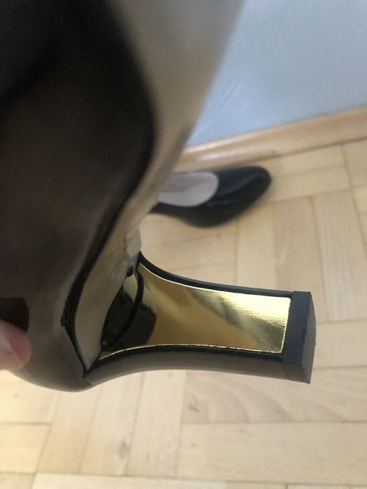 Buty na słupku lakierowane skora czarne gino rossi 36 FRIDA 36