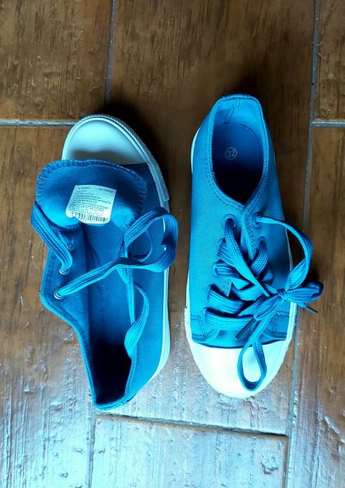 Sapatilhas/ténis de criança Novas azuis em lona