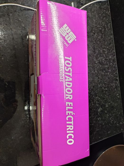 Torradeira elétrica (nova)