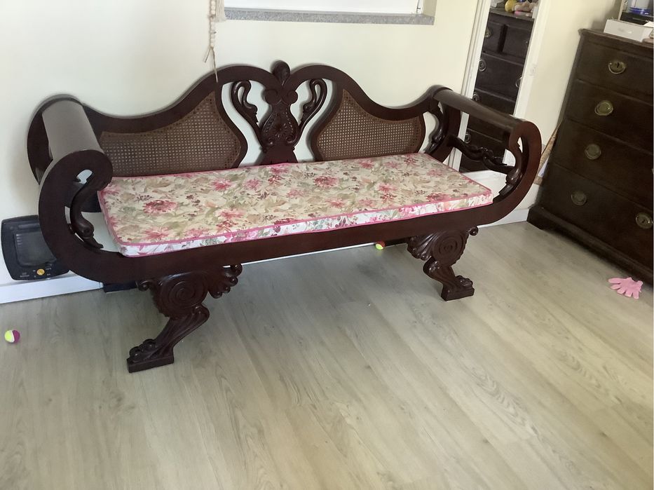 Canapé antigo em exelente estado de conservação para venda