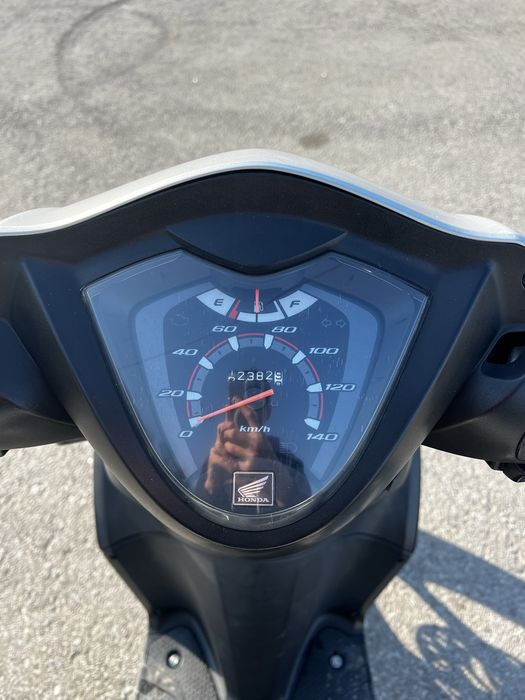 Скутер Honda Dio 110