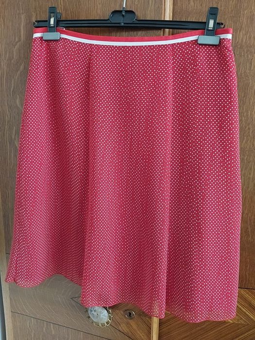 Zwiewna spódnica czerwona w białe kropki