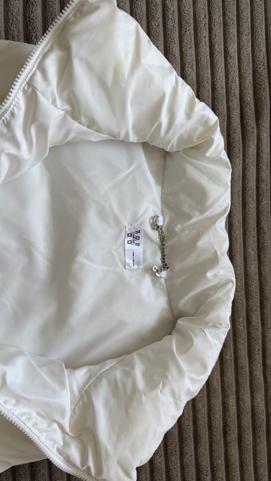 Жилет, безрукавка