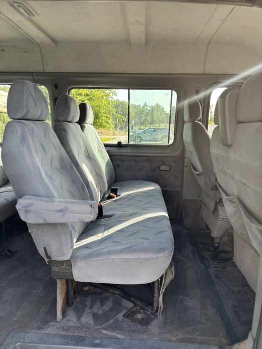 Ford Transit 2.5 turbo 9 lugares