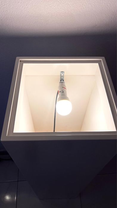 Coluna/Pedestal iluminado