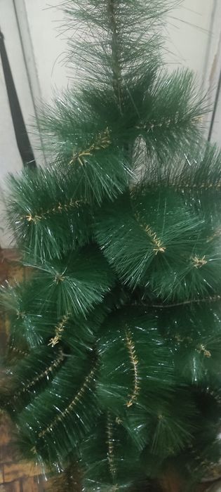 Ёлка (Искусственная)