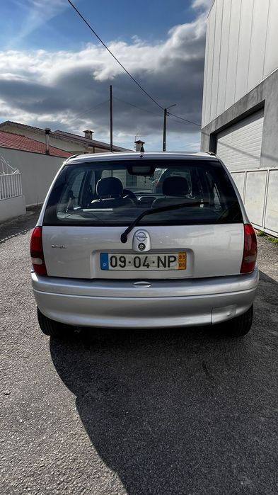 Opel Corsa B gasolina