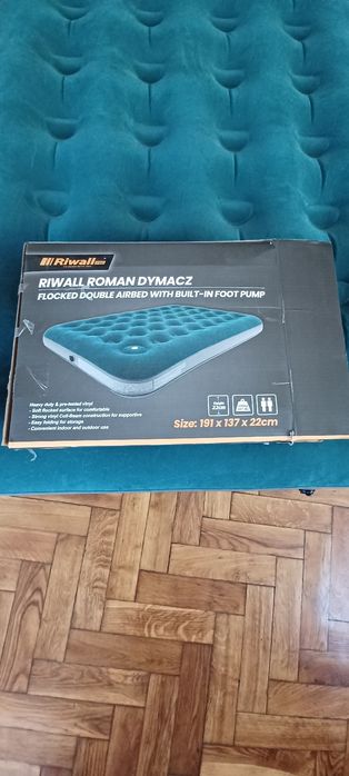 Materac dmuchany z wmontowaną pompką nożną RIWALL PRO