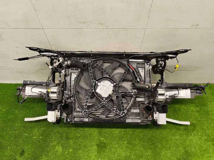 BMW 3 G20 G21 Передня панель, телевізор