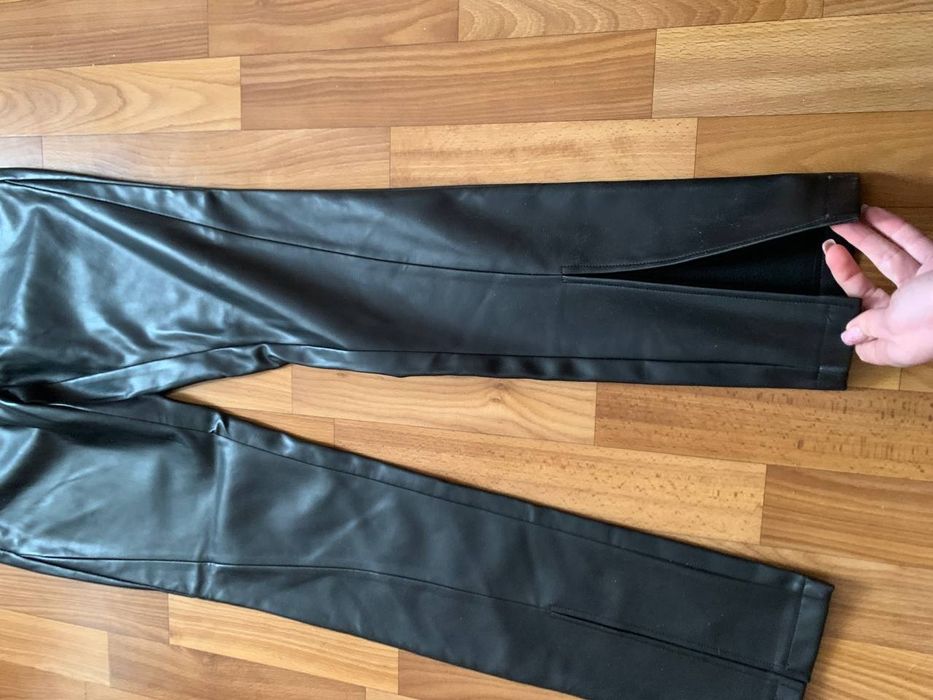 Шкіряні штани NA-KD 36розмір
