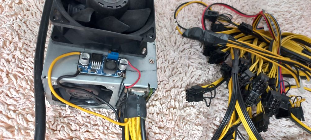 Продам Серверний блок живлення: DELL E2700P-00 (2700W)