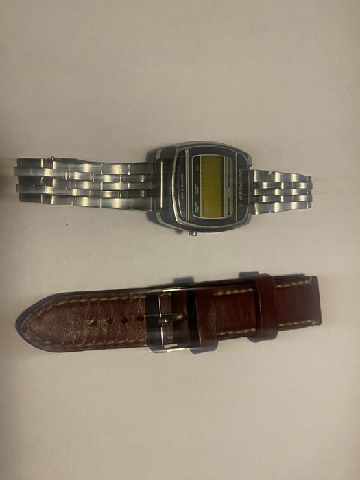 Часы електроника 5