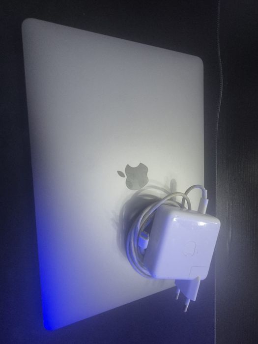MacBook Pro A1708