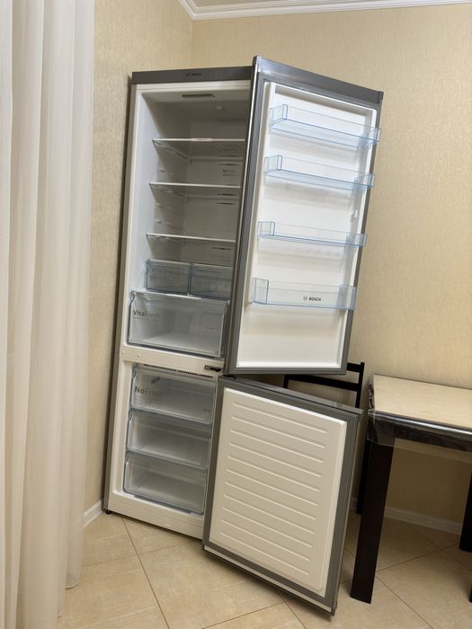 Продам Холодильник Bosch KGN39XL316