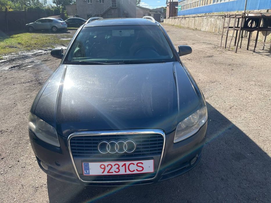 Audi A4 b7( Ауді а4б7)2006 рік  2.0 Дизель Механіка передній привід Гарний універсал