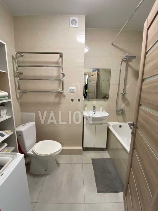 Без % Продаж 2к. квартири, 67кв.м, Варшавський мікрорайон, Виноградарь