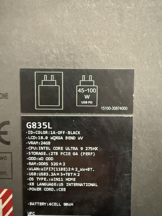 ASUS ROG Strix SCAR 18 rtx5090