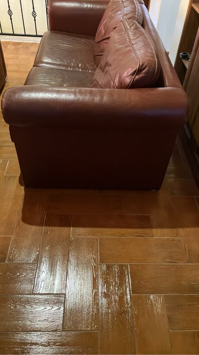 Sofá Vintage Pele
