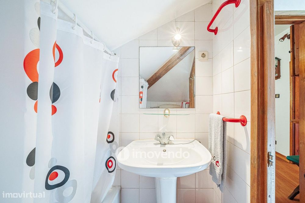 Apartamento T3 Duplex, com muita luz natural, no centro de Lisboa