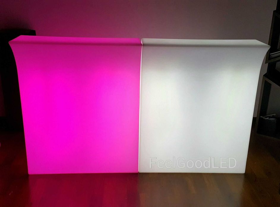 Balcão de bar com iluminação