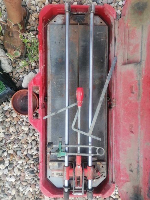 Maquina de cortar azuleijo RUBI TX 700