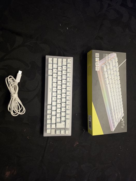 Xtrfy K5 RGB Compact 65% Branco