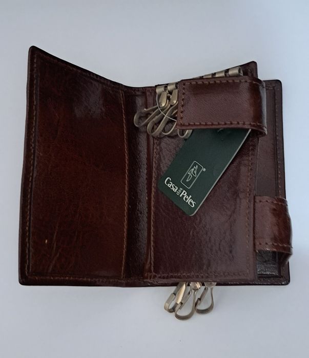 Porta Chaves e Porta moedas.