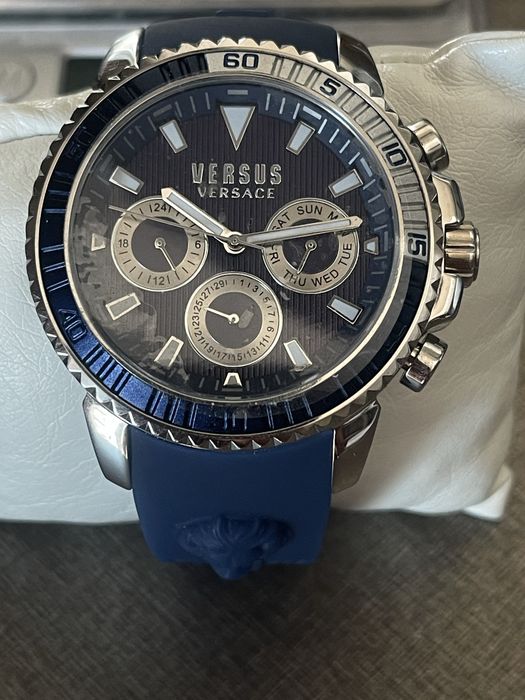 Годинник Versace