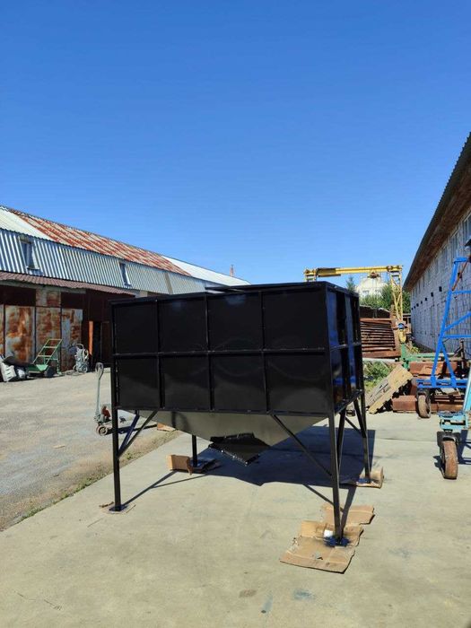 Бункер, накопичувач, силос, для подачі та зберігання - від виробника