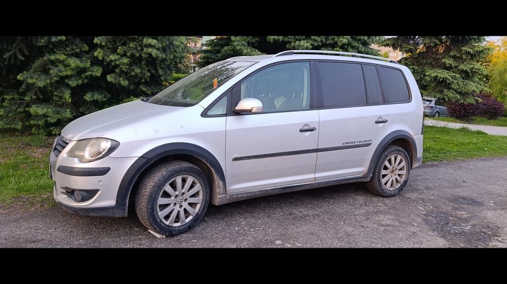 Volkswagen Cross Touran 2.0 TDI 170KM