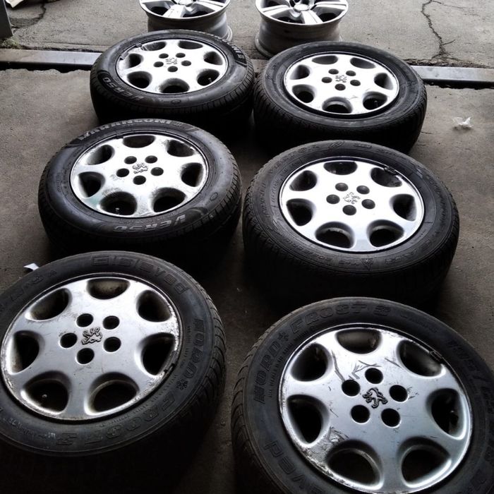 Диски з шинами на Peugeot 605