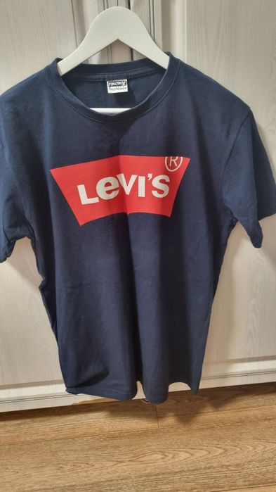 Футболка LEVI'S розмір S