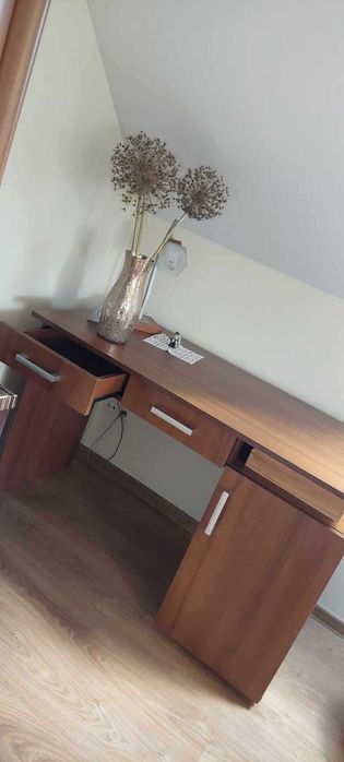 biurko komputerowe wolnostojące Luka