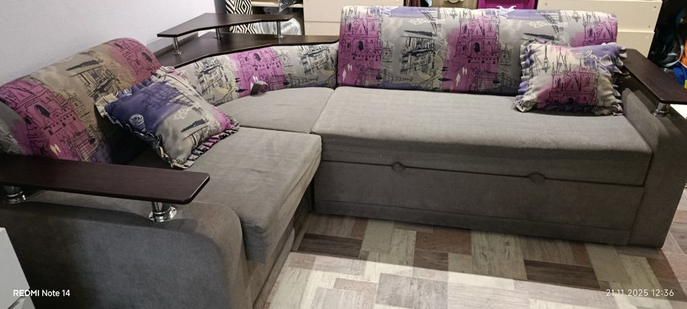 Продам диван угловий