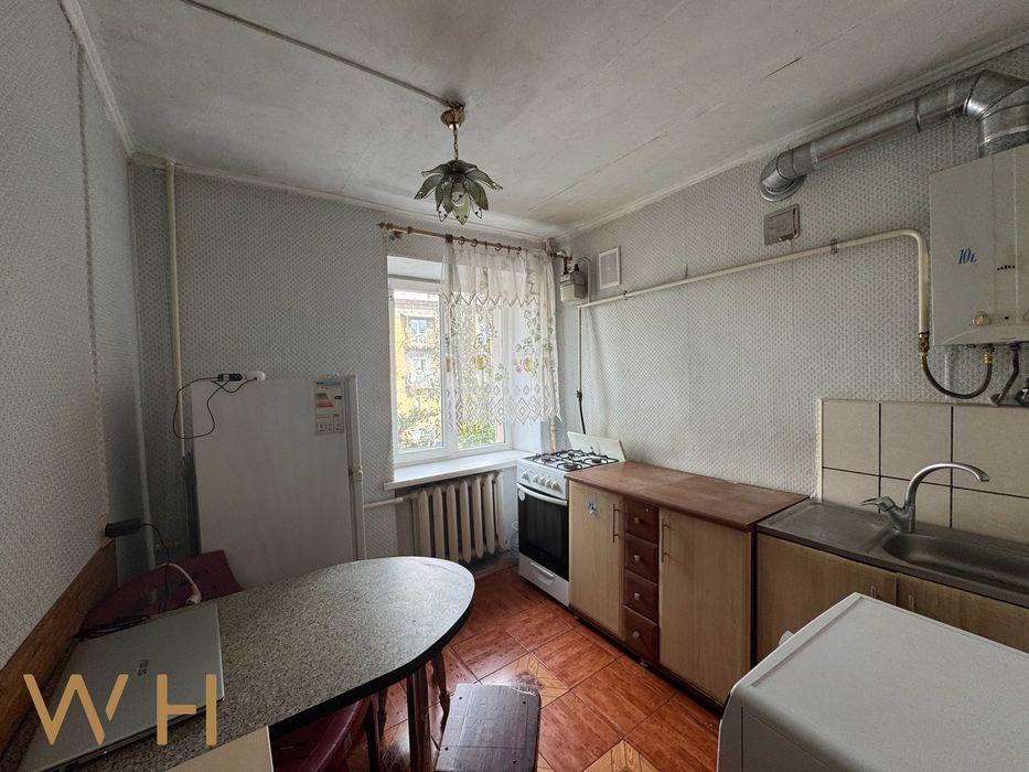 Продаж 1 кім. квартири, вул. Білоруська 15А, газова колонка, ГАЗ, без комісії, Шевченківський р-н