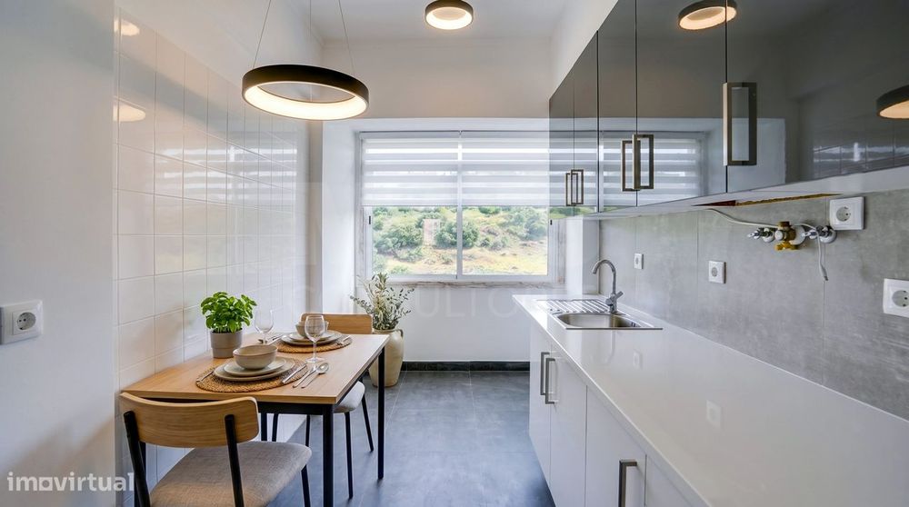 T2 Remodelado na Ramada | 3 Frentes | Excelente Luz Natural