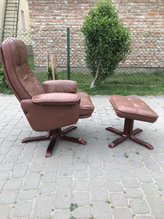 Крісло розкладне з пуфом (0060)