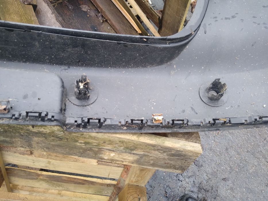 Zderzak tył VW Golf V HB PDC czarny oryginał