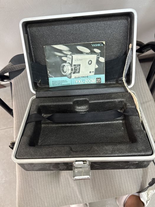 Camera de filmar yashica