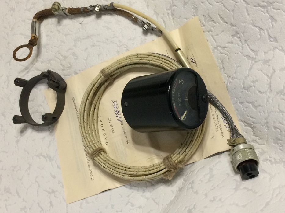 Измеритель температуры ТЦТ-9 в комплекте с термопарами продам