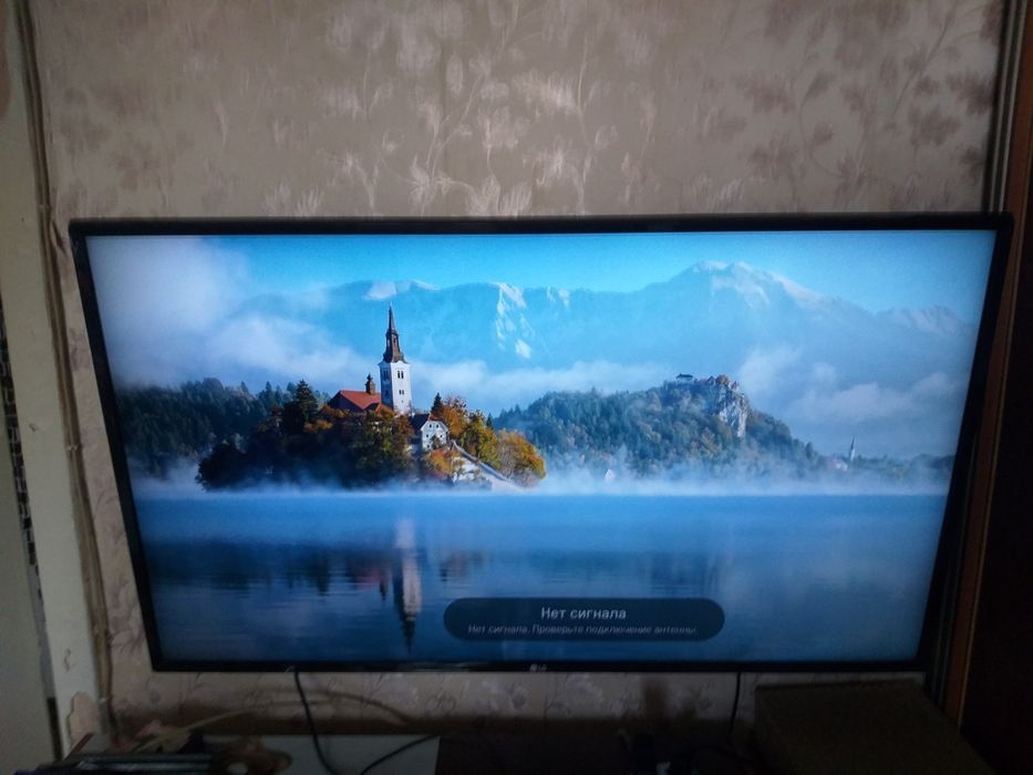 Телевизор  LG -43UJ6307